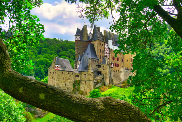 Burg Eltz - Ein Bild von einer Burg