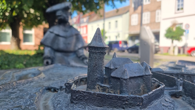 Mehr über den Artikel erfahren Tour 1447 – Krefeld – Rund um Krefeld  – Etappe 2/8 – Von Linn nach Lank-Latum