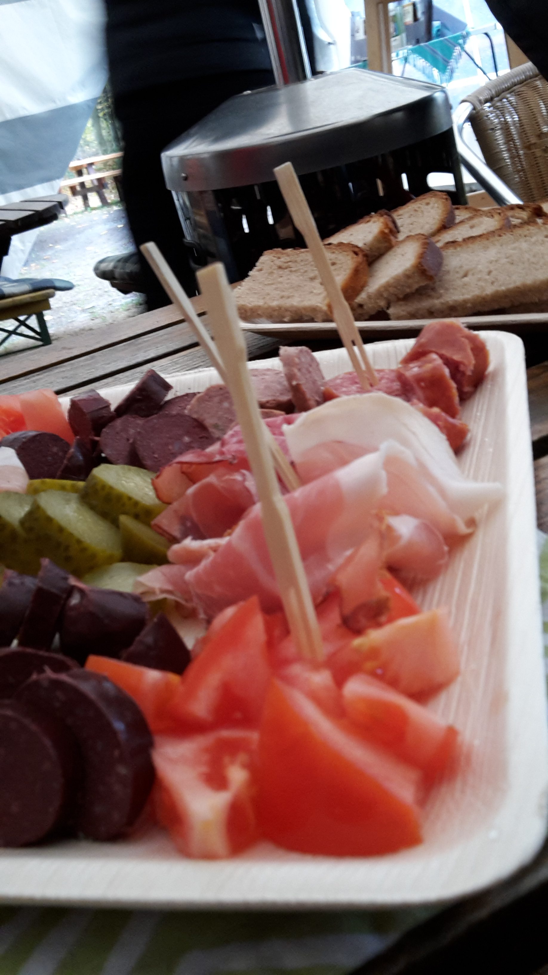 Eifeltapas in der Ferienregion Pulvermaar
