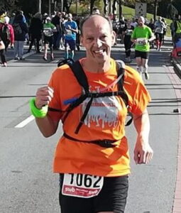 Mehr über den Artikel erfahren Bewegen Hilft auch 2021